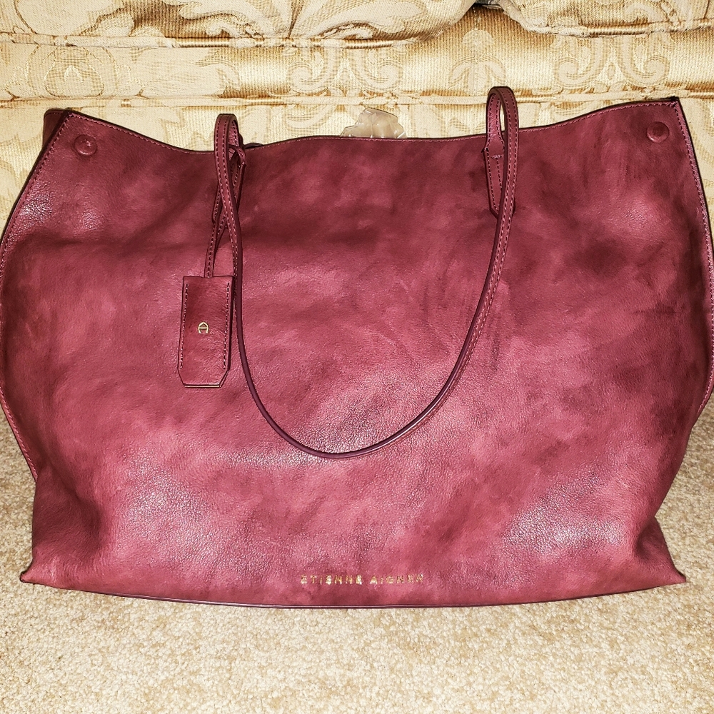 Etienne Aigner Leather Burgundy Tote.
